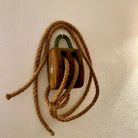 Casa Comoda Con Vista Bosa